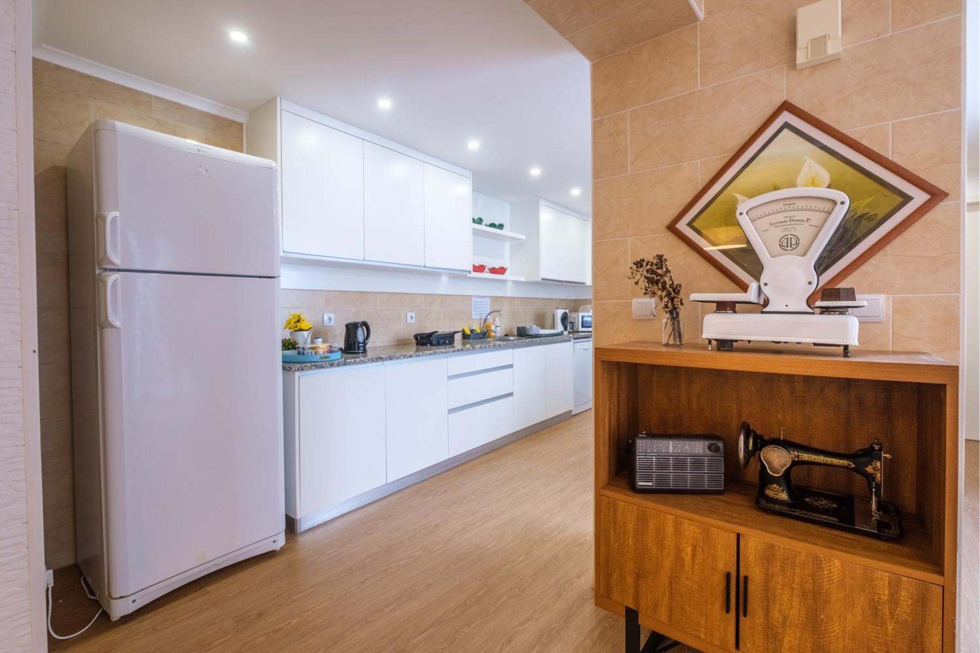 Victoria Guest House Фурнаш Экстерьер фото