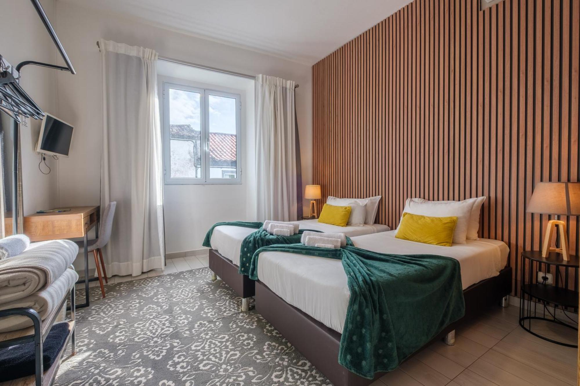 Victoria Guest House Фурнаш Экстерьер фото