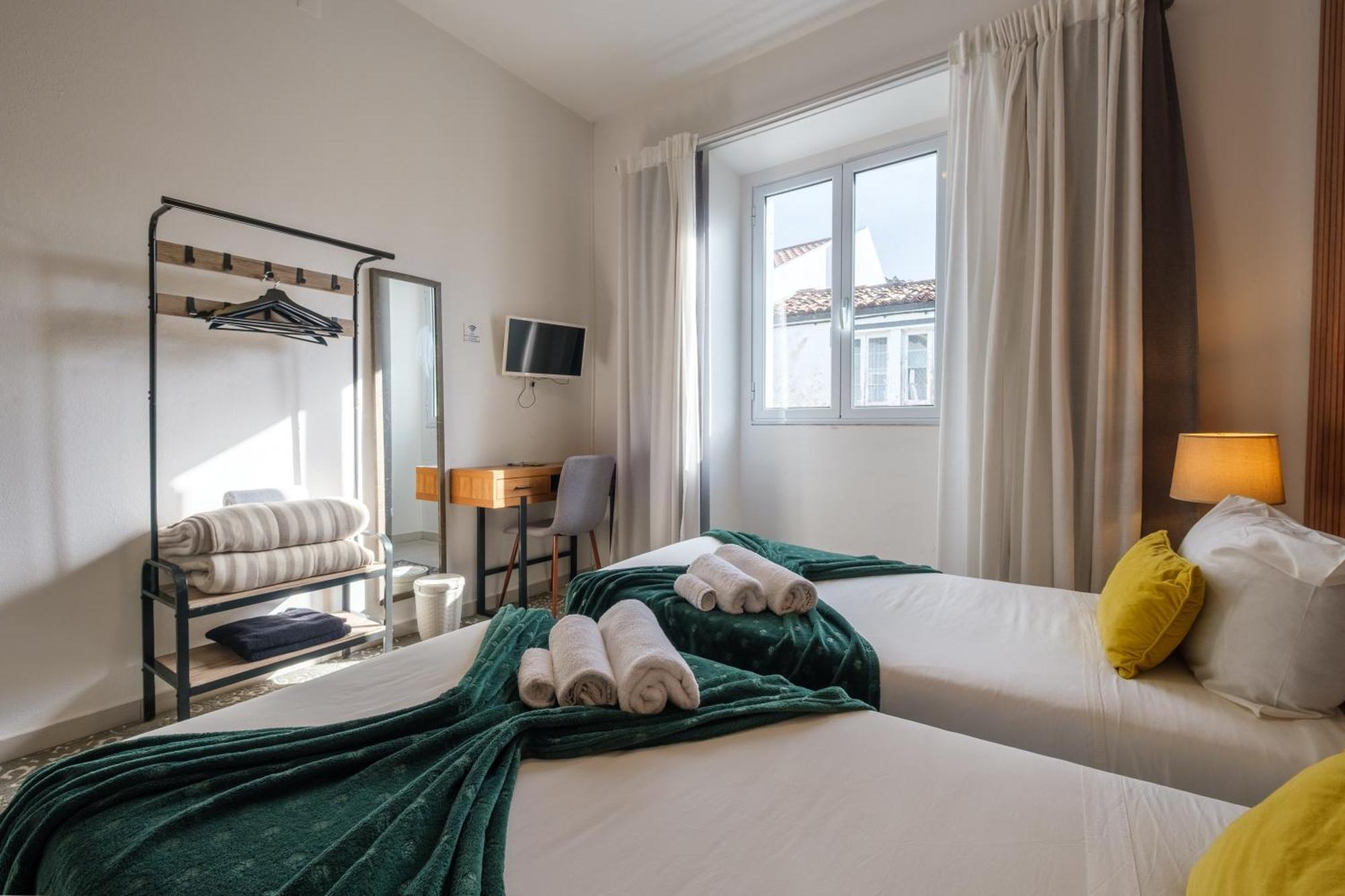 Victoria Guest House Фурнаш Экстерьер фото