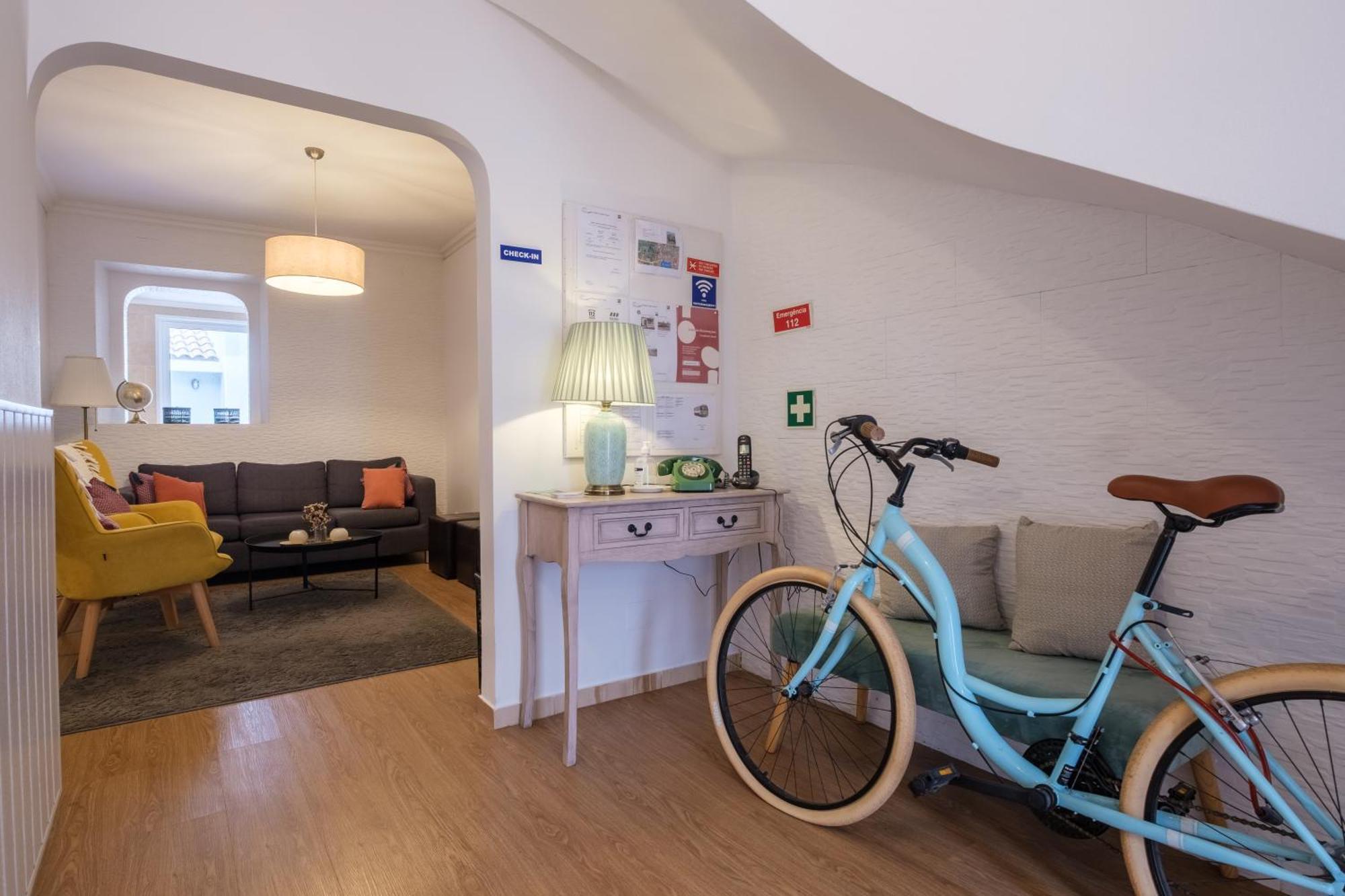 Victoria Guest House Фурнаш Экстерьер фото
